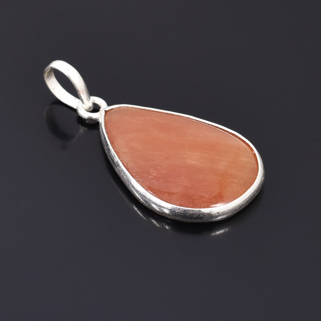 Carnelian Pendant – Pear Cut 25 x 16.5 mm – 4 Gram – Natural Orange Gemstone – 925 Sterling Silver - Image 3