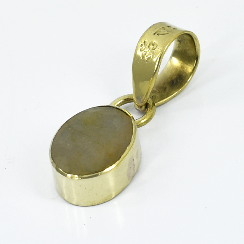 Yellow Sapphire Pendant with "Om Brihaspataye Namah" Mantra - Image 2