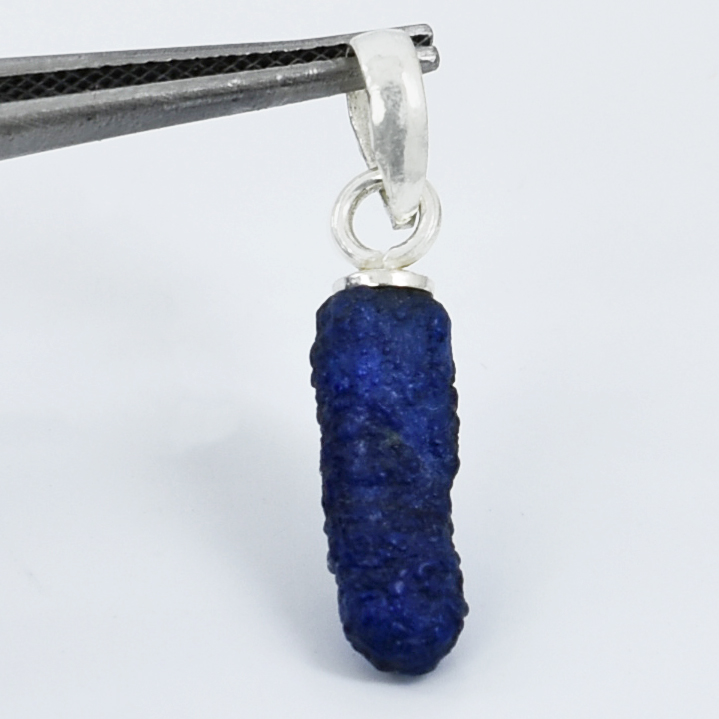 Blue Sapphire Rough Pendant – 925 Sterling Silver – 15 x 4 mm – 1g - Image 2