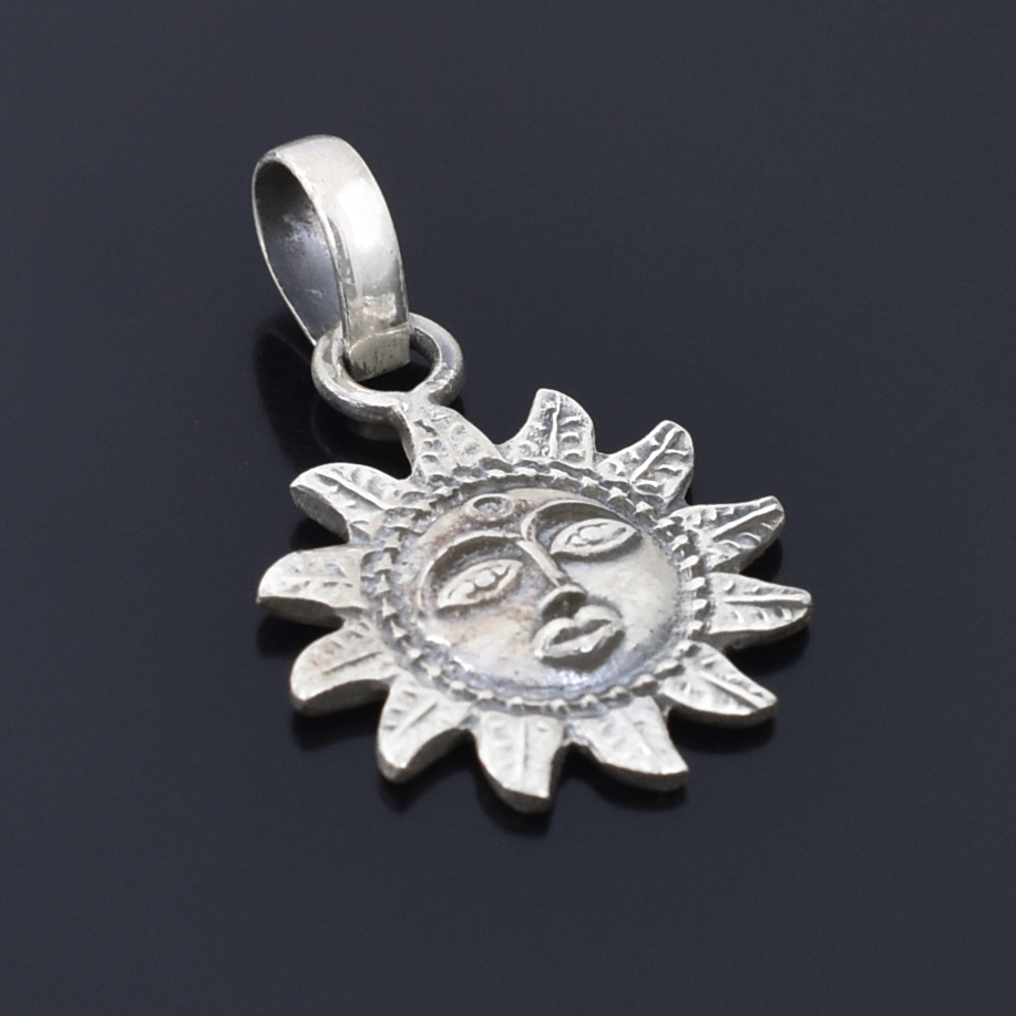 925 Sterling Silver Sun Pendant | 14.20 Ct | 20 x 19 x 2.5 mm | Handmade Spiritual Jewelry - Image 2