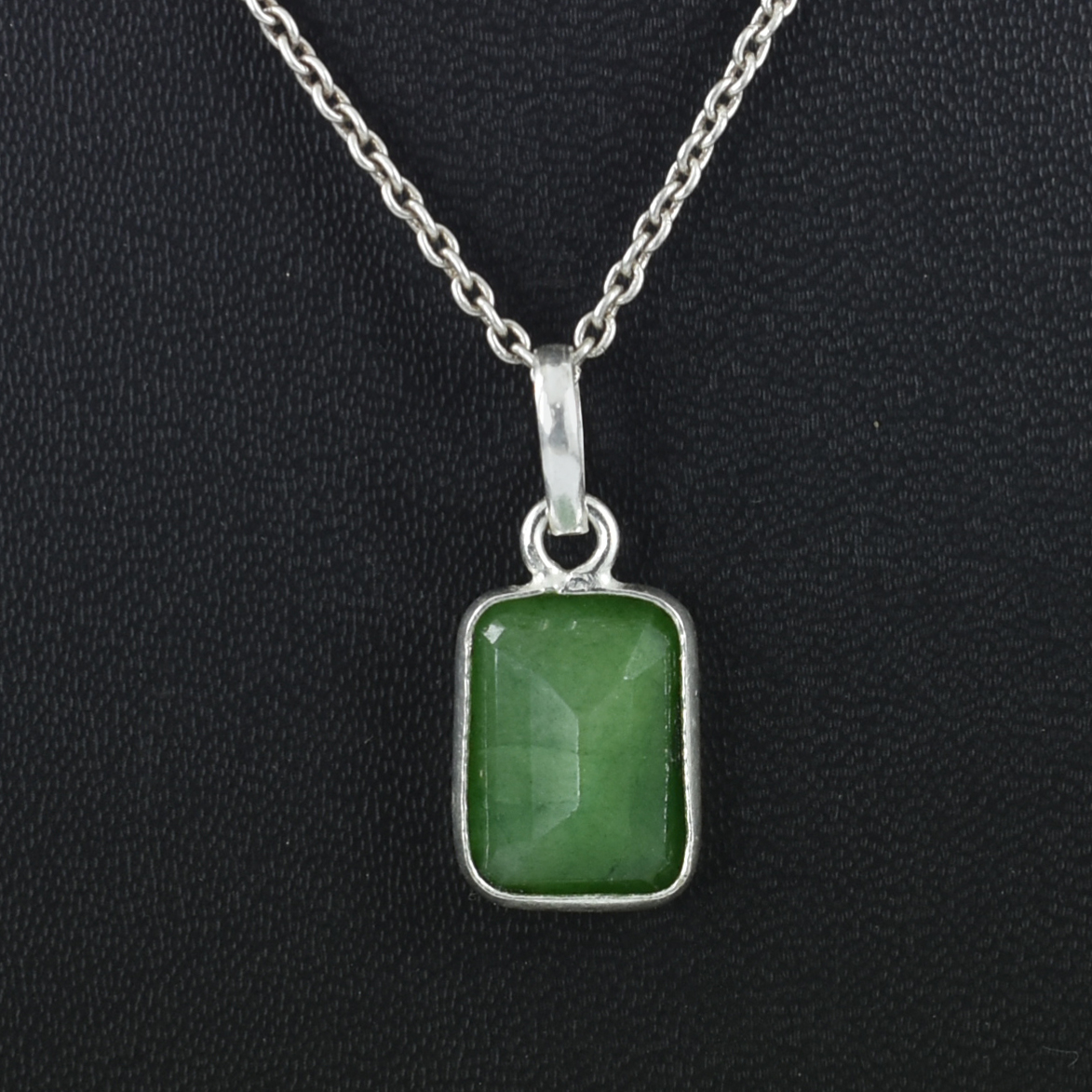 Energized Emerald Gemstone Mantra Pendant For Mercury Planet- Certified Gemstone, Unisex - Image 4