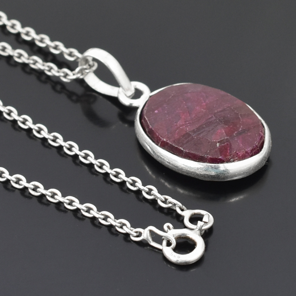 Ruby & Emerald Pendants – 925 Sterling Silver & Gold Plated – Oval Cut Ruby 18 x 14 x 6 mm, 23.60 ct Pendant 14.5x12.5mm