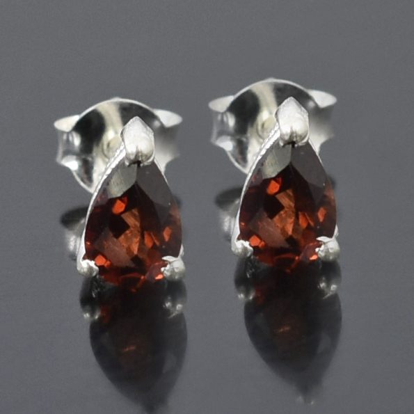 Natural Garnet Gemstone | 925 Sterling Silver | Pear Cut | 4.95 Ct | 5 x 4 mm