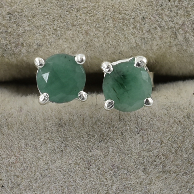 Natural Emerald Stud Earrings (Panna) – 925 Silver - Image 6