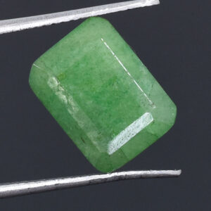 Natural Emerald (Beryl) Panna – Certified Green Gemstone for Astrology & Healing