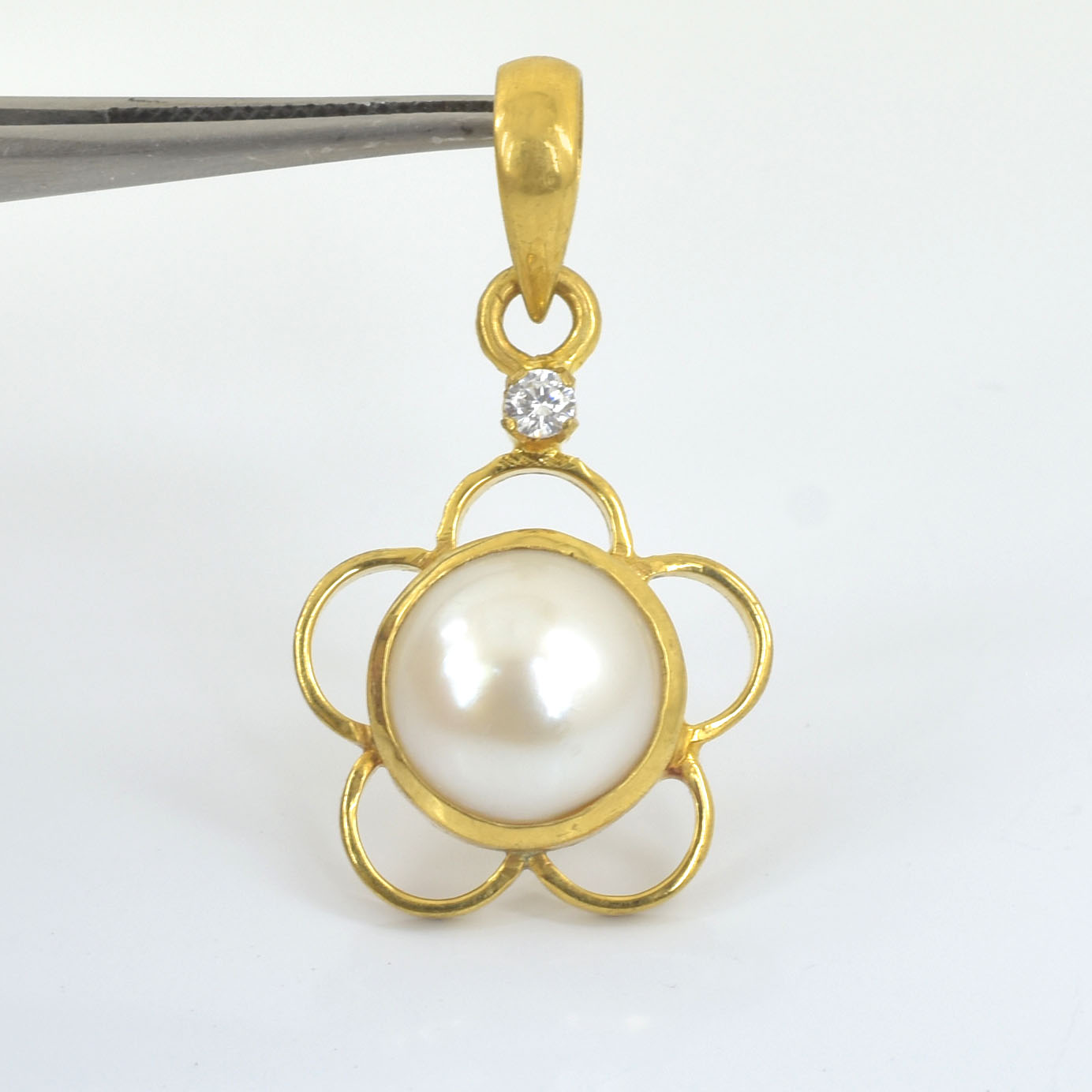 Natural Pearl (Moti) Floral Pendant in Gold-Plated Setting - Image 4