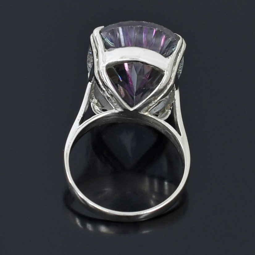 Natural Mystic Quartz Gemstone Ring – 18 Ct Oval Faceted Crystal Ring - Image 4