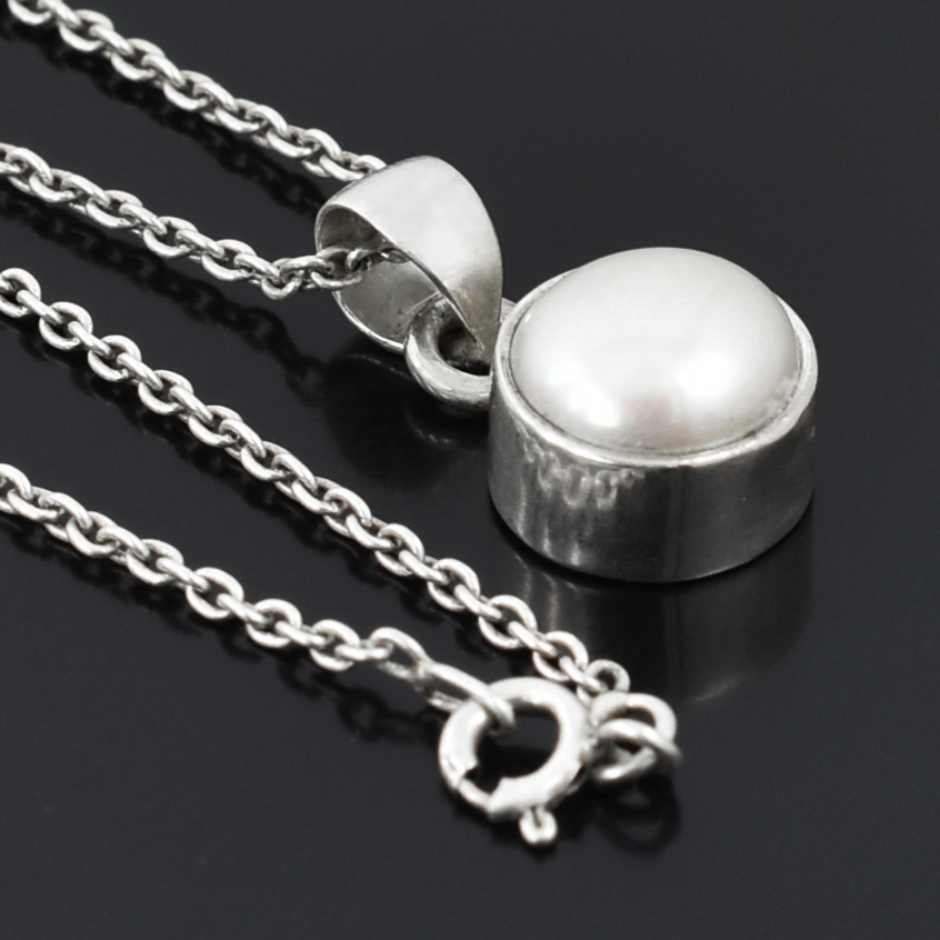 Elegant Natural Pearl (Moti) Pendant in Sterling Silver - Image 4