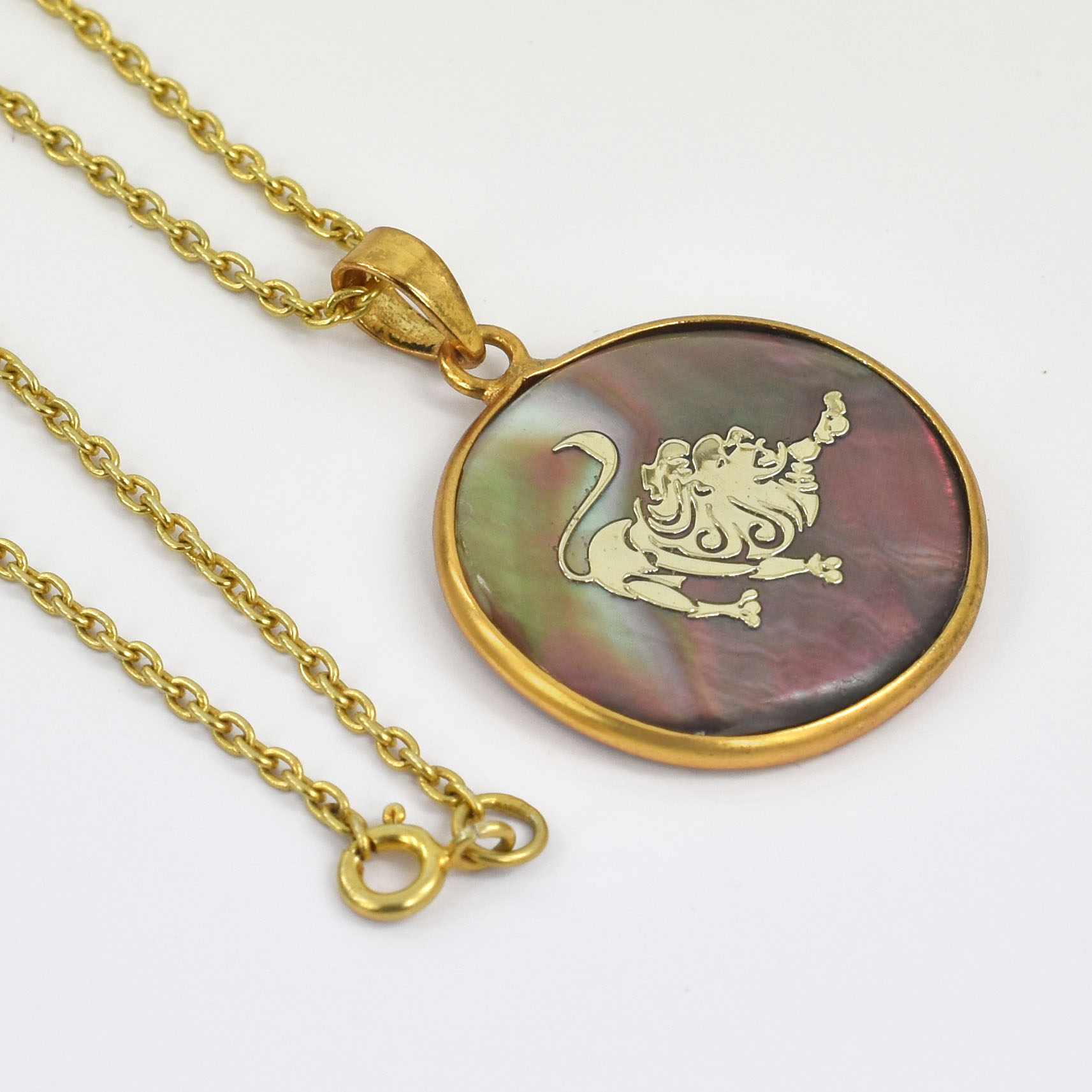 Leo Zodiac Mother of Pearl Pendant Necklace (Simha Rashi Pendant) - Image 3