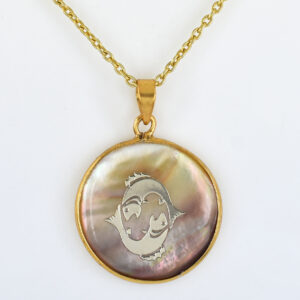 Pisces Zodiac Shell Pendant Necklace (Meen Rashi Pendant)