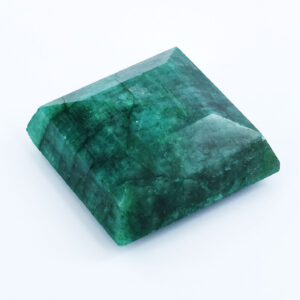 Natural Green Emerald (Panna) Healing Stone (Square Faceted)