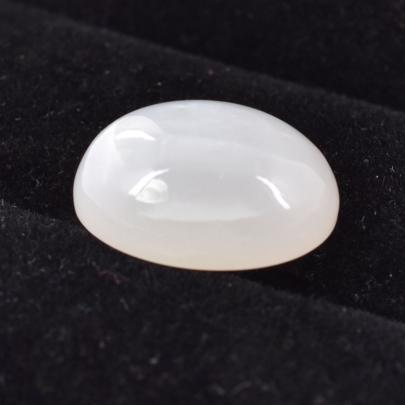 Premium 10.80 Cts Certified Natural Grey Moonstone Oval Cabochon - Image 7