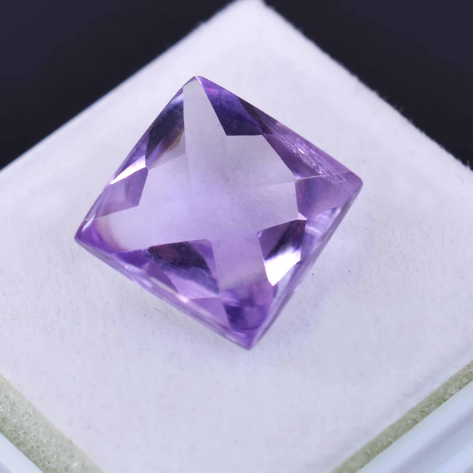 Natural Amethyst Gemstone | 4.71 Carats Purple - Image 3