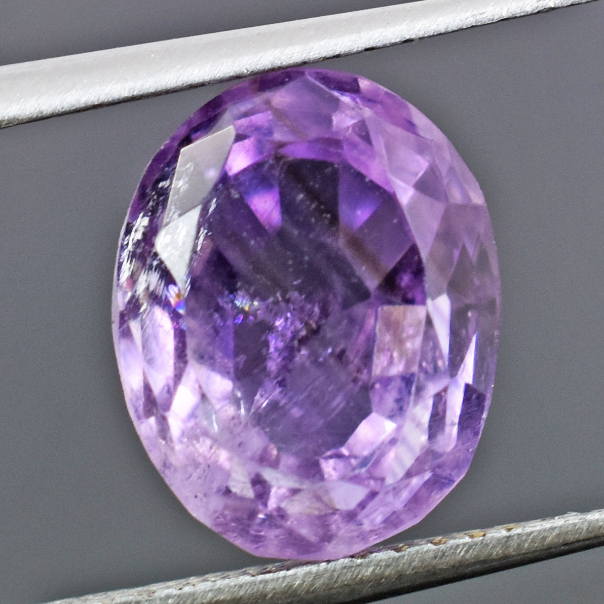 Natural Amethyst Gemstone | 6.65 Carats Purple - Image 4