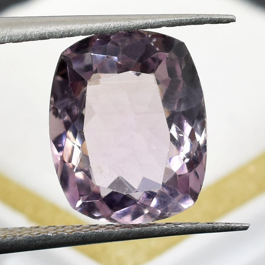 Natural Amethyst Gemstone | 4.01 Carats Purple - Image 4