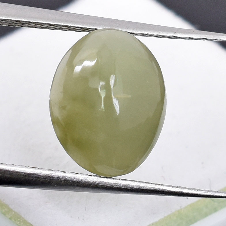 Certified Natural Cat's Eye Quartz – 4.85 Carat Oval Cabochon Gemstone - Image 6