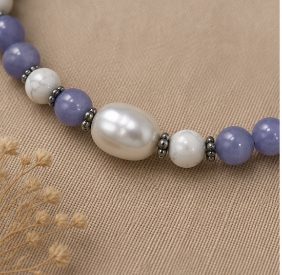 Natural Lavender Jade, Howlite & Freshwater Pearl Bracelet | 21 g Handmade Healing Crystal Bracelet | Elegant Gemstone Jewelry - Image 4