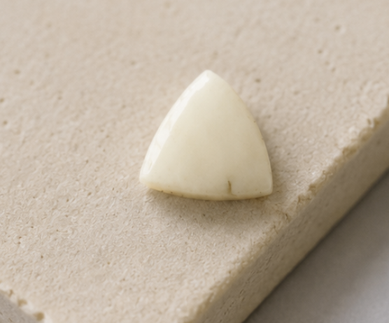 Natural White Coral Gemstone | 6.65 Carats - Image 4