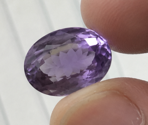 Natural Amethyst Gemstone | 4.32 Carats Purple - Image 4