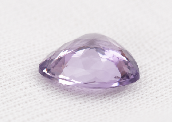 Natural Amethyst Gemstone | 8.95 Carats Purple - Image 4