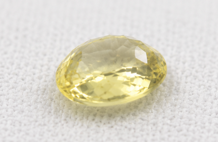 Natural Yellow Sapphire Gemstone | 2.91 Carats - Image 4