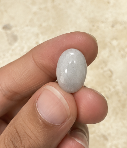 Natural Opal Gemstone | 3.83 Carats Grey - Image 2