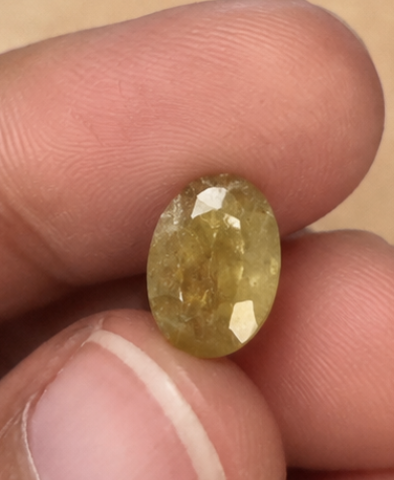 Natural Yellow Sapphire Gemstone | 6.27 Carats - Image 4