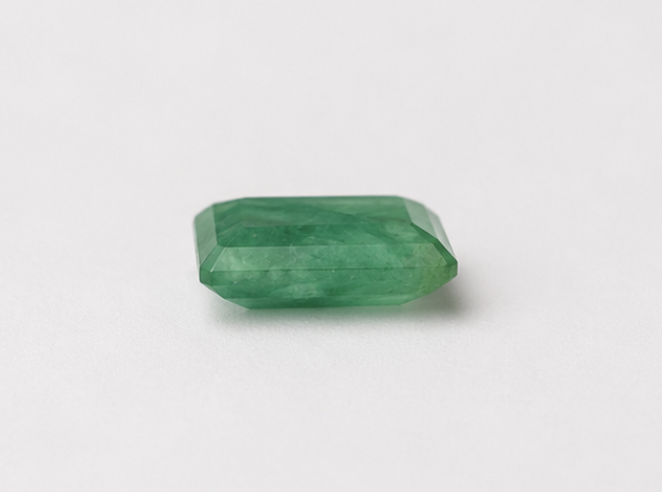 Natural Emerald Gemstone | 4.03 Carats Green - Image 2