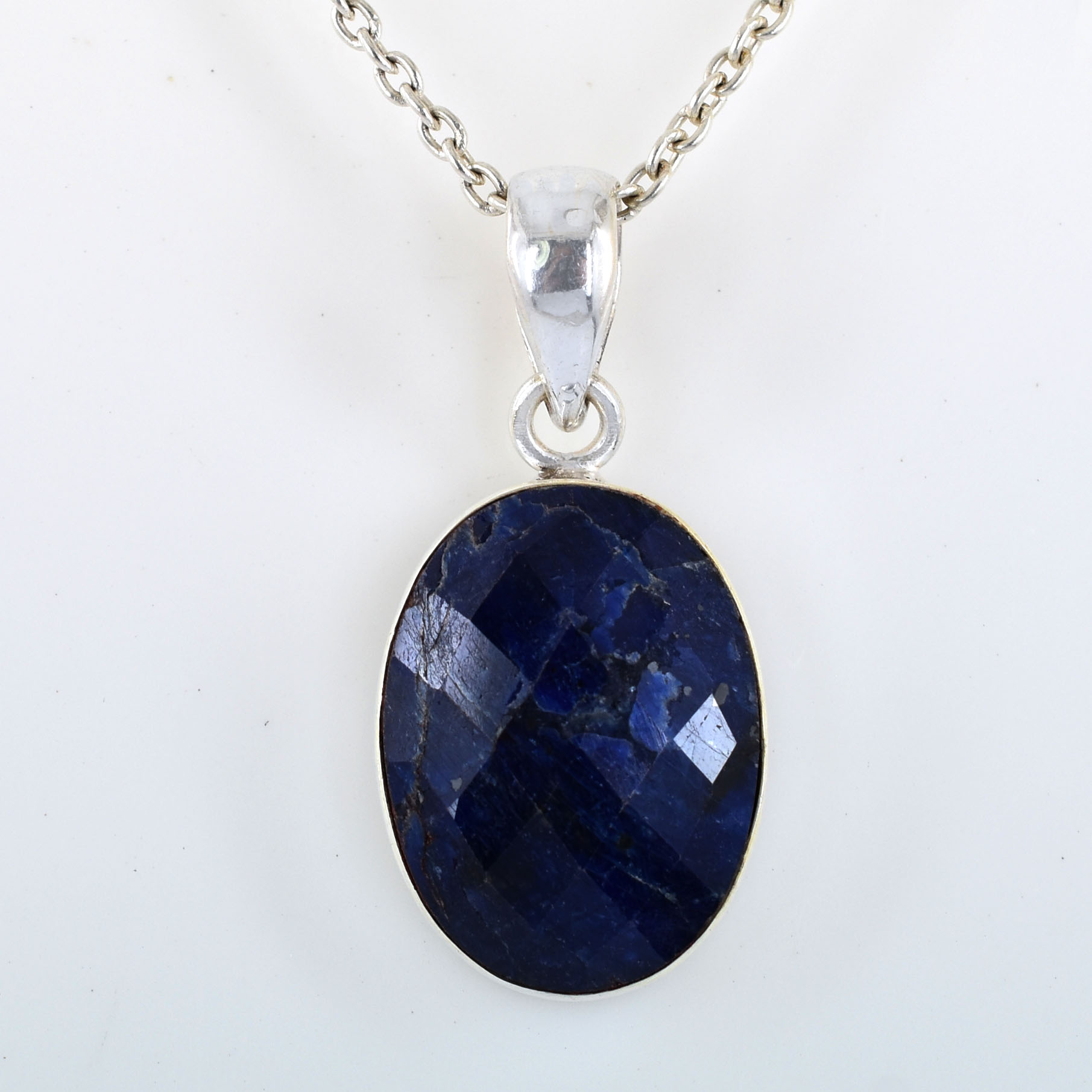 Natural Blue Sapphire (Neelam) Gemstone Pendant – 14 Ct Oval Cut Crystal Pendant