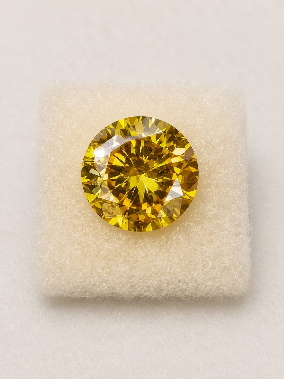 Natural Yellow Zircon Round Cut Loose Gemstone – 8.20 CT - Image 2