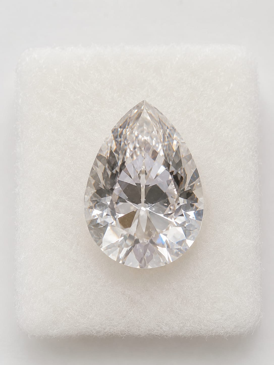 Natural White Zircon Pear Cut Loose Gemstone – 7.40 CT.