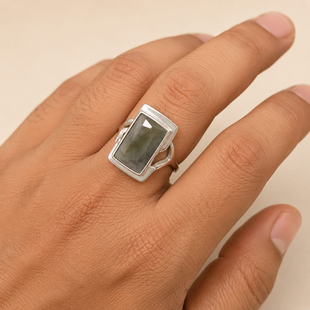 Natural Labradorite Gemstone Silver Ring – Faceted Rectangular Cut - Image 5