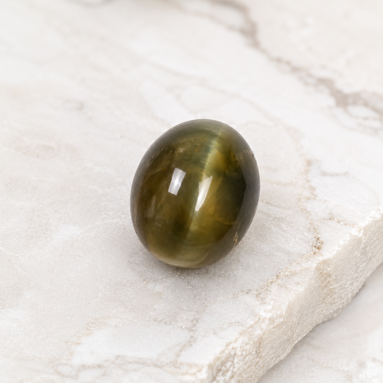 Premium 5.51 Cts Certified Natural Cat's Eye Quartz Gemstone
